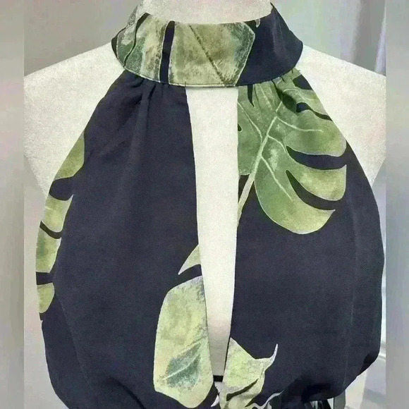 Floral leaf summer dress NWT, Size small - Picture 3 of 8